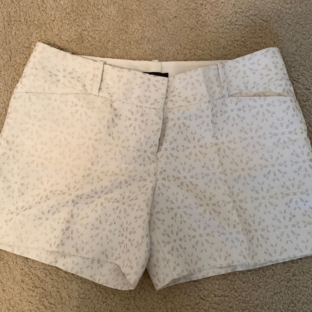 Cute shorts with floral pattern